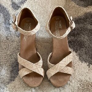 TOMS Women's Tan Wedge Sandals